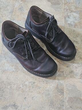 Clarks Men's Dark Brown Lace-Up Leather Oxfords